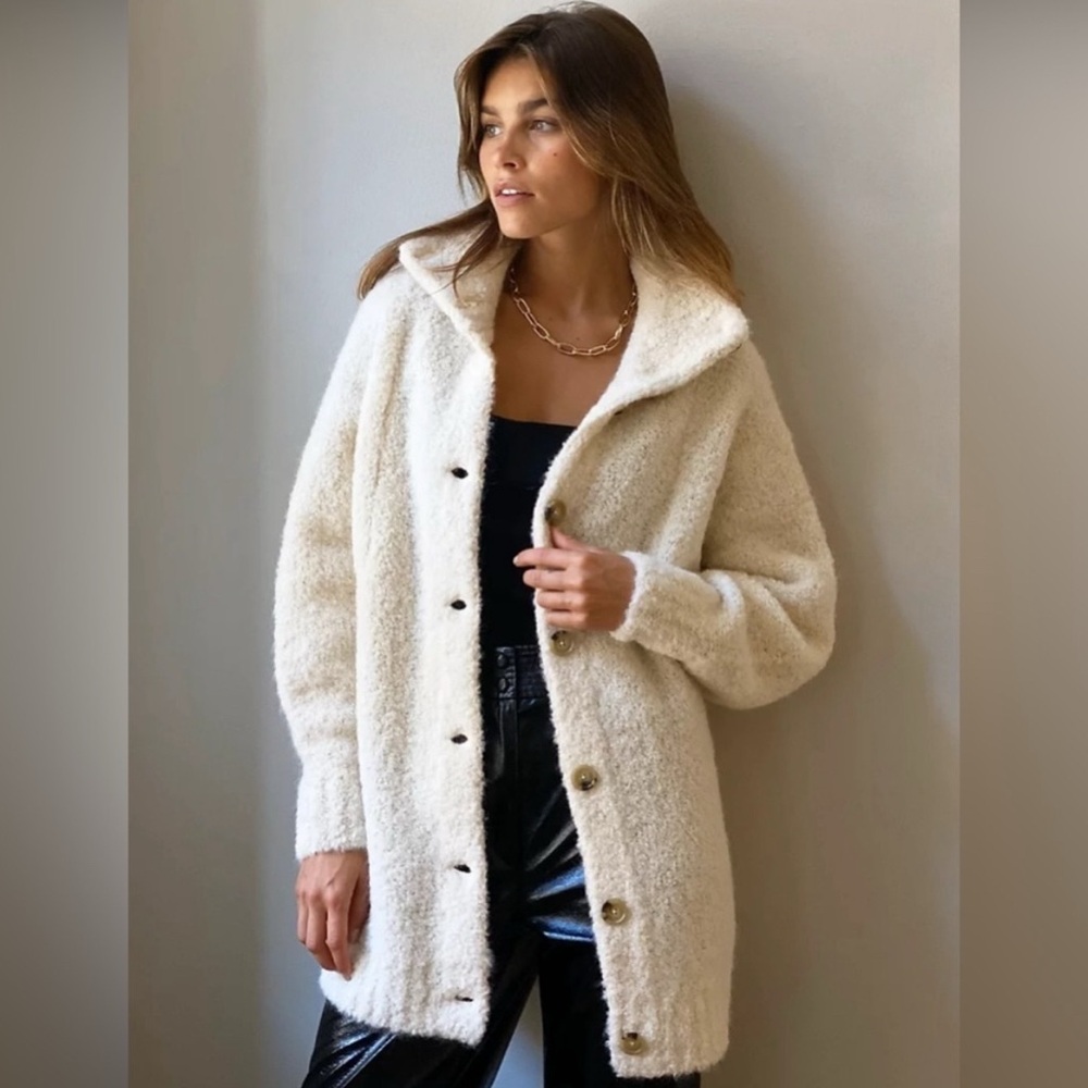 Aritzia Alpaca Oversized Cardigan - Small